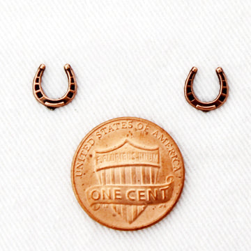 Saashi Copper Horse Shoe Stud Earrings - Hypoallergenic Posts