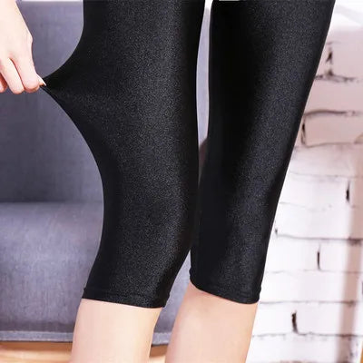 Saashi Women's Knee-Length Capris: Slim-Fit, Shiny Leggings with Lace Trim