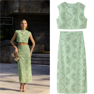 Saashi Hollow Embroidery Jacket & Slit Skirt Set – 2025 Edition