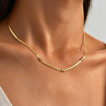 Saashi Gold Bowknot Choker Necklace