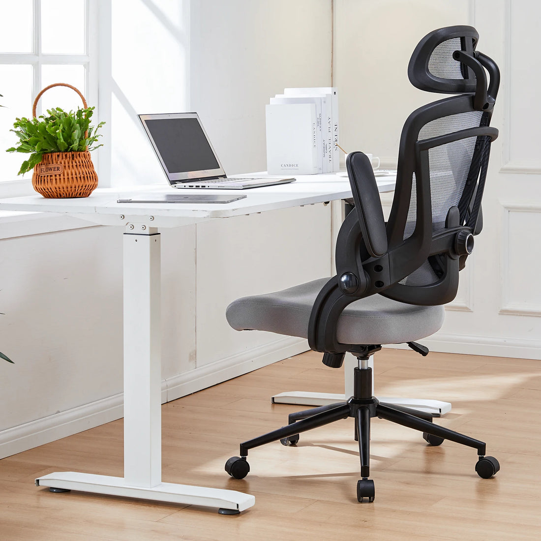 Saashi Labor Day Ergonomic Mesh Office Chair – Adjustable Lumbar Support, 120° Tilt, High-Back Design & Soft Flip-Up Arms