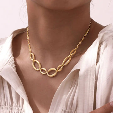 Saashi Oval Chain Necklace