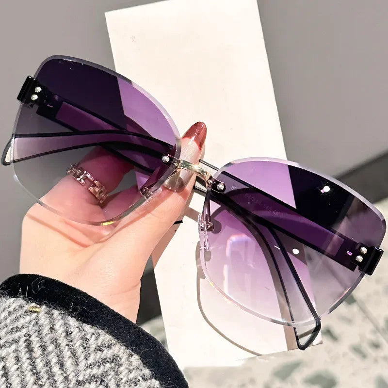 Saashi Large Frame Cat Eye Sunglasses