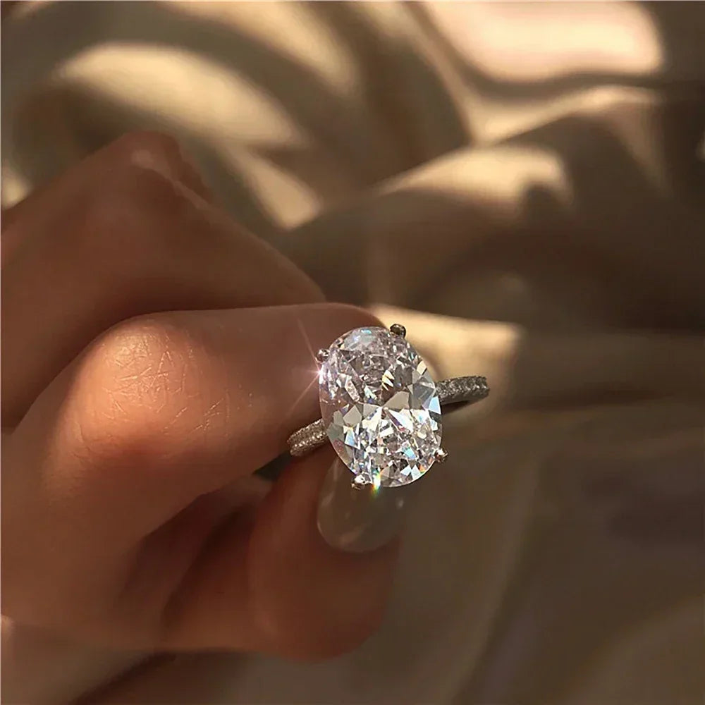 Saashi Moissanite Halo Engagement Ring