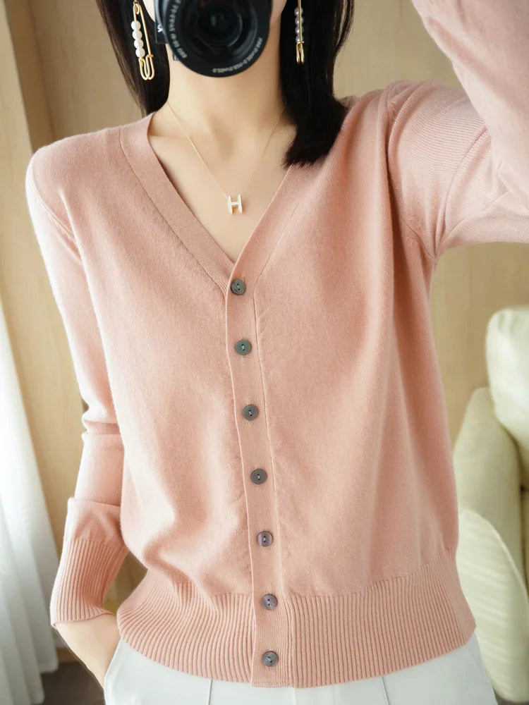 Saashi Women's Early Autumn Andy Cashmere V-Neck Solid Color Loose Casual Cardigan.