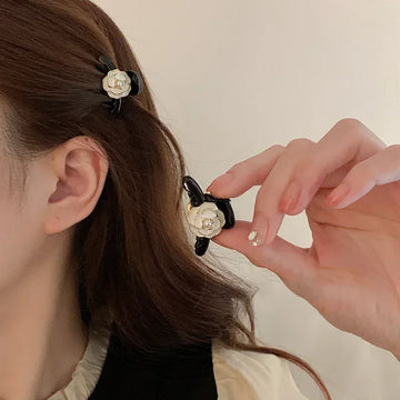 Saashi Women's Lovely Simple Retro Small Flower Vintage Hair Claw Clips Accessories.