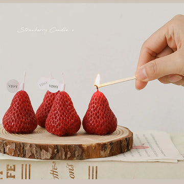 Saashi Strawberry Aromatherapy Candle