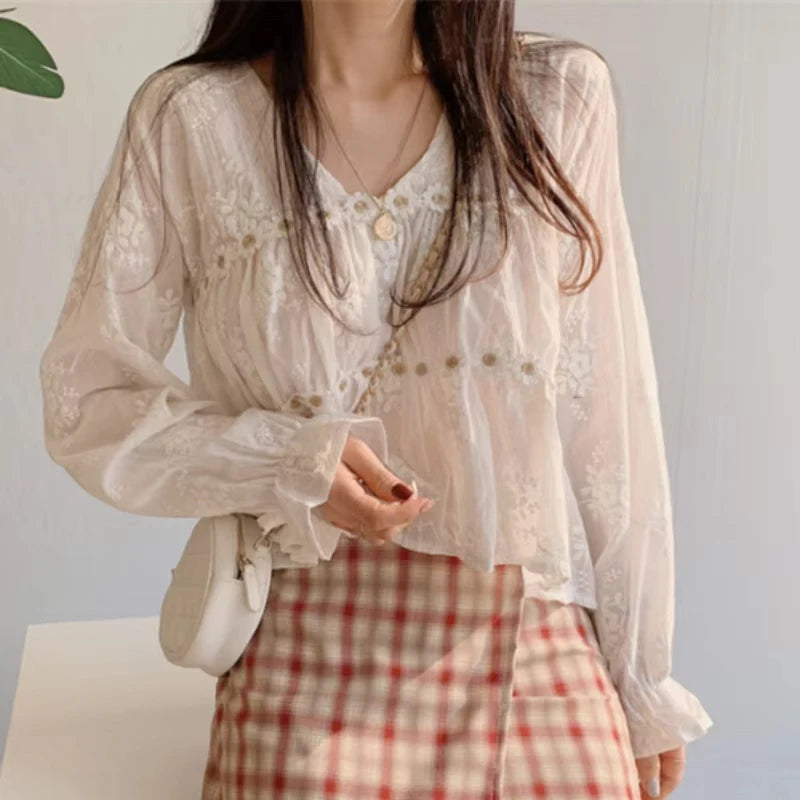 Saashi V-Neck Flower Blouse