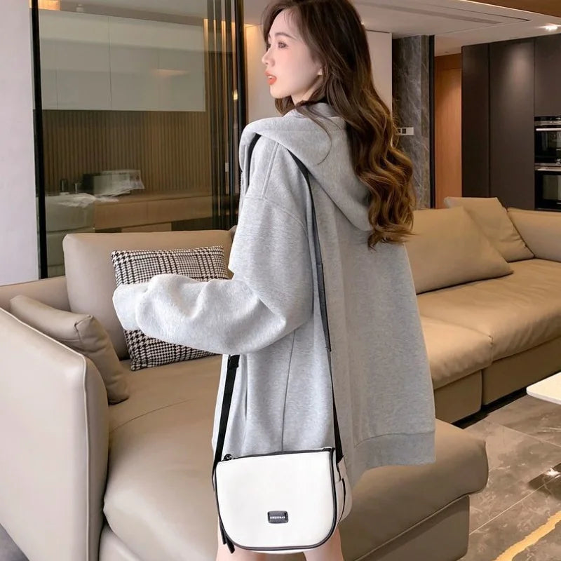 Saashi Embroidered Sporty Zip Hoodie