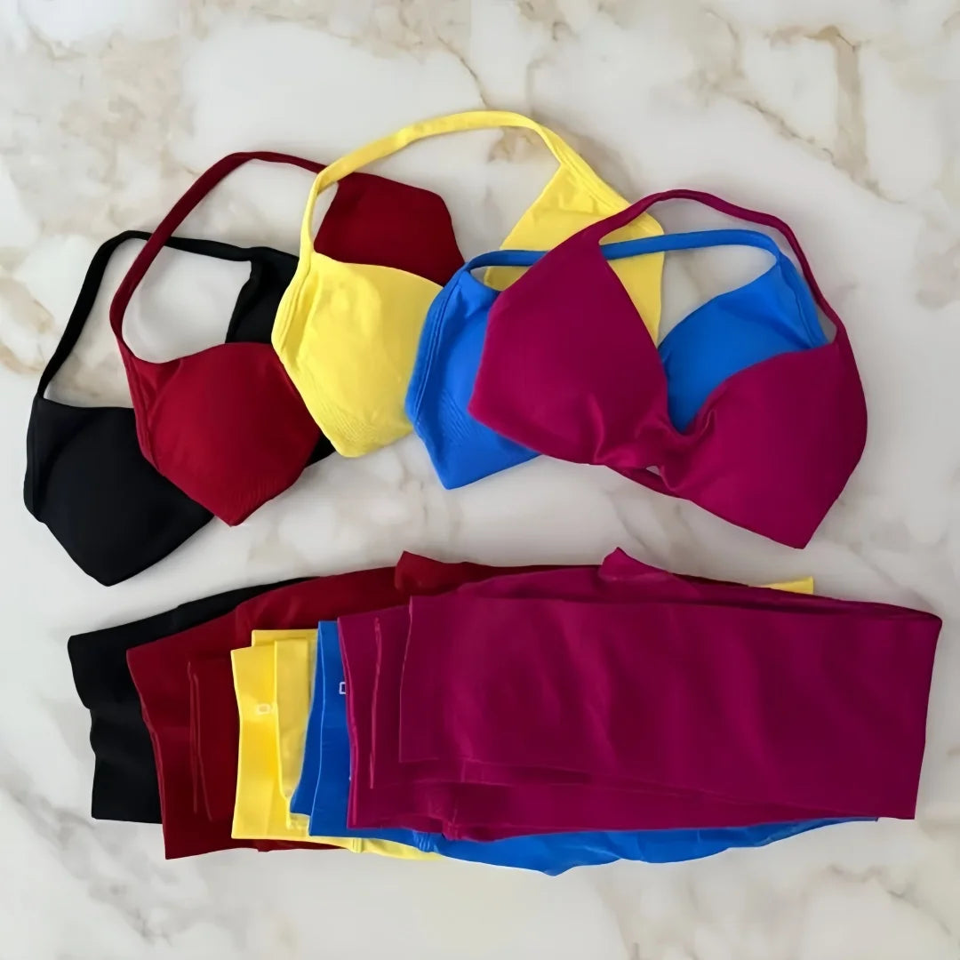 Saashi Women's 2-Piece Seamless Gym Set: Strappy Yoga Bra Top and Scrunch Leggings