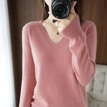 Saashi Lace Neck Knit Sweater