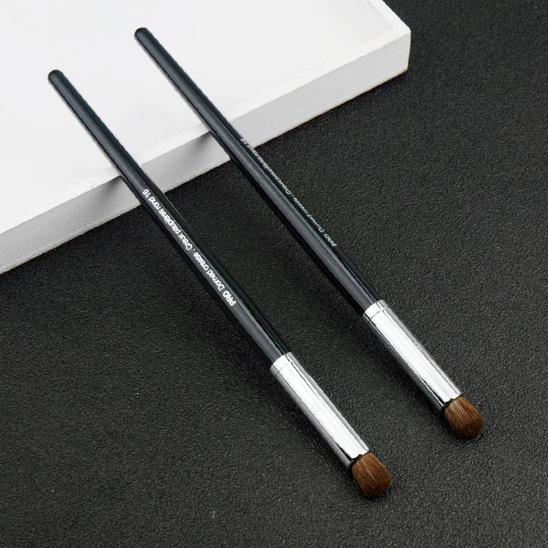 Saashi SEP #16 Round Head Magic Brush Professional Horse Hair Smudge Eye.