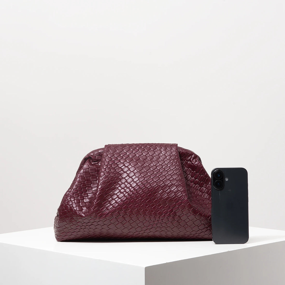 Saashi Vintage Burgundy Woven Faux Leather Clutch Bag Large Capacity Formal Purse for Women