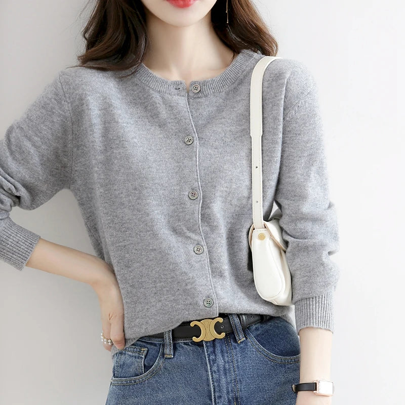 Saashi Women's Spring Autumn Round Neck Knitted Cardigan Loose Versatile Woolen Sweater.