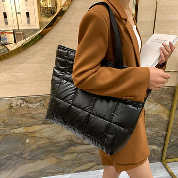 Saashi Fashionable Ladies Plaid Crossbody Bag Stylish Single Shoulder Handbag Accessory for Women