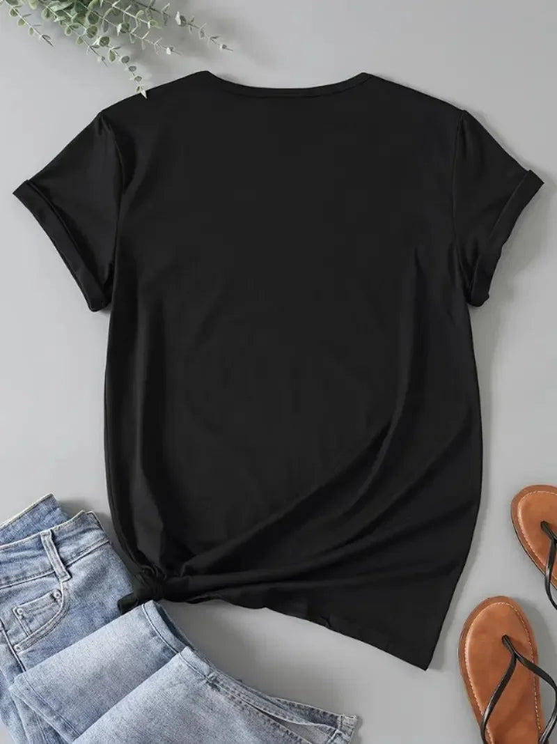 Saashi Wonder Mom Graphic T Shirt for Women Girl Power Feminist Mothers Day Gift Superhero Mama Tee