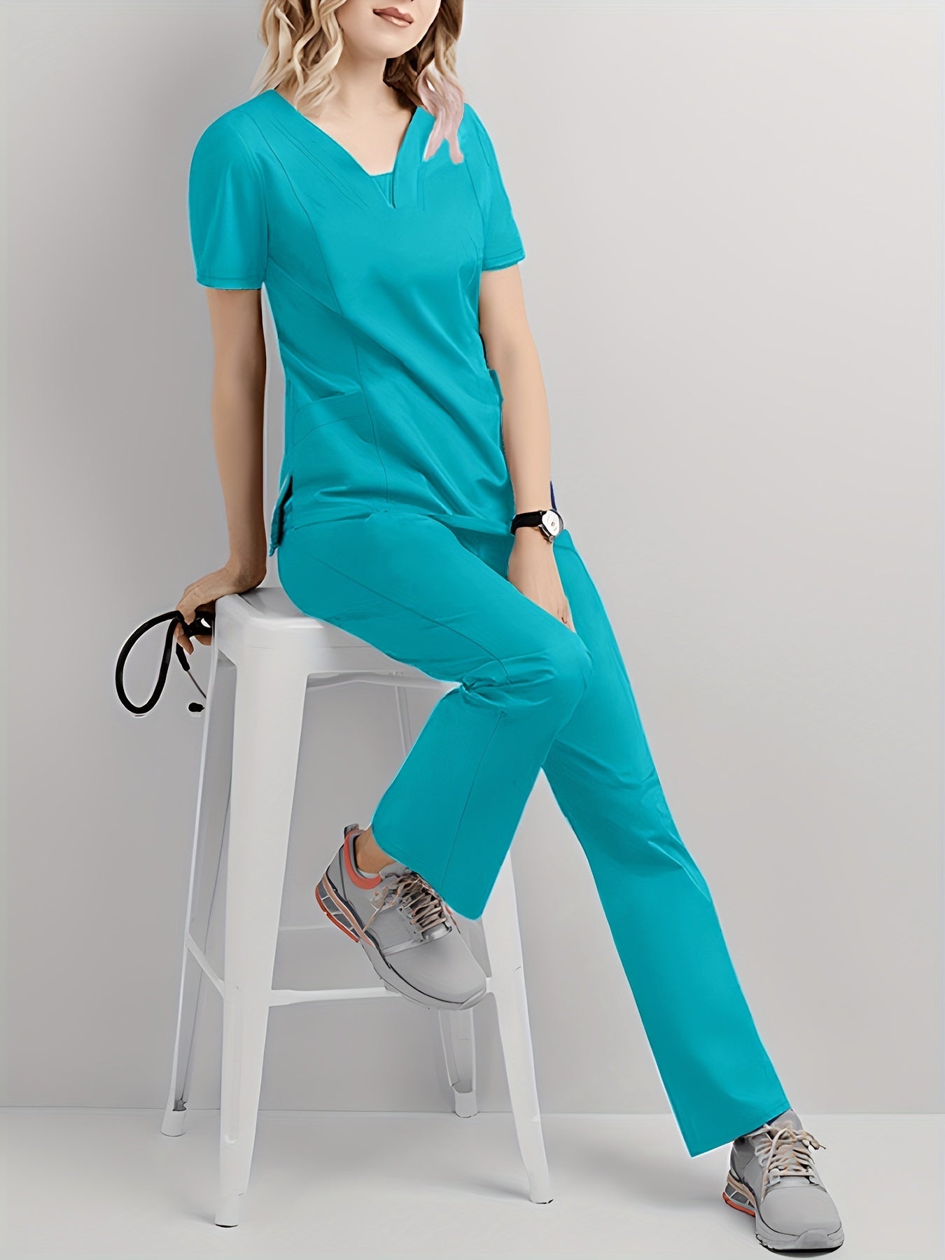 SAASHI Malachite Green Casual Scrub Set - V Neck Short Sleeve Top & Pants